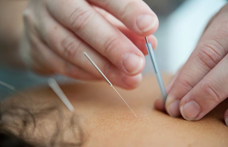 How to Use Microcurrent Therapy for Self-Care